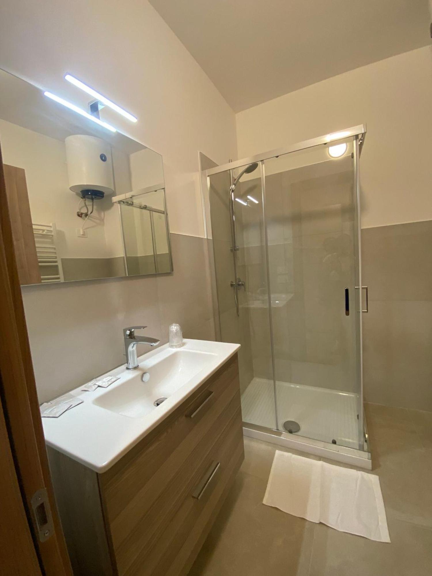 Residence Montefeltro La Torraccia Екстер'єр фото