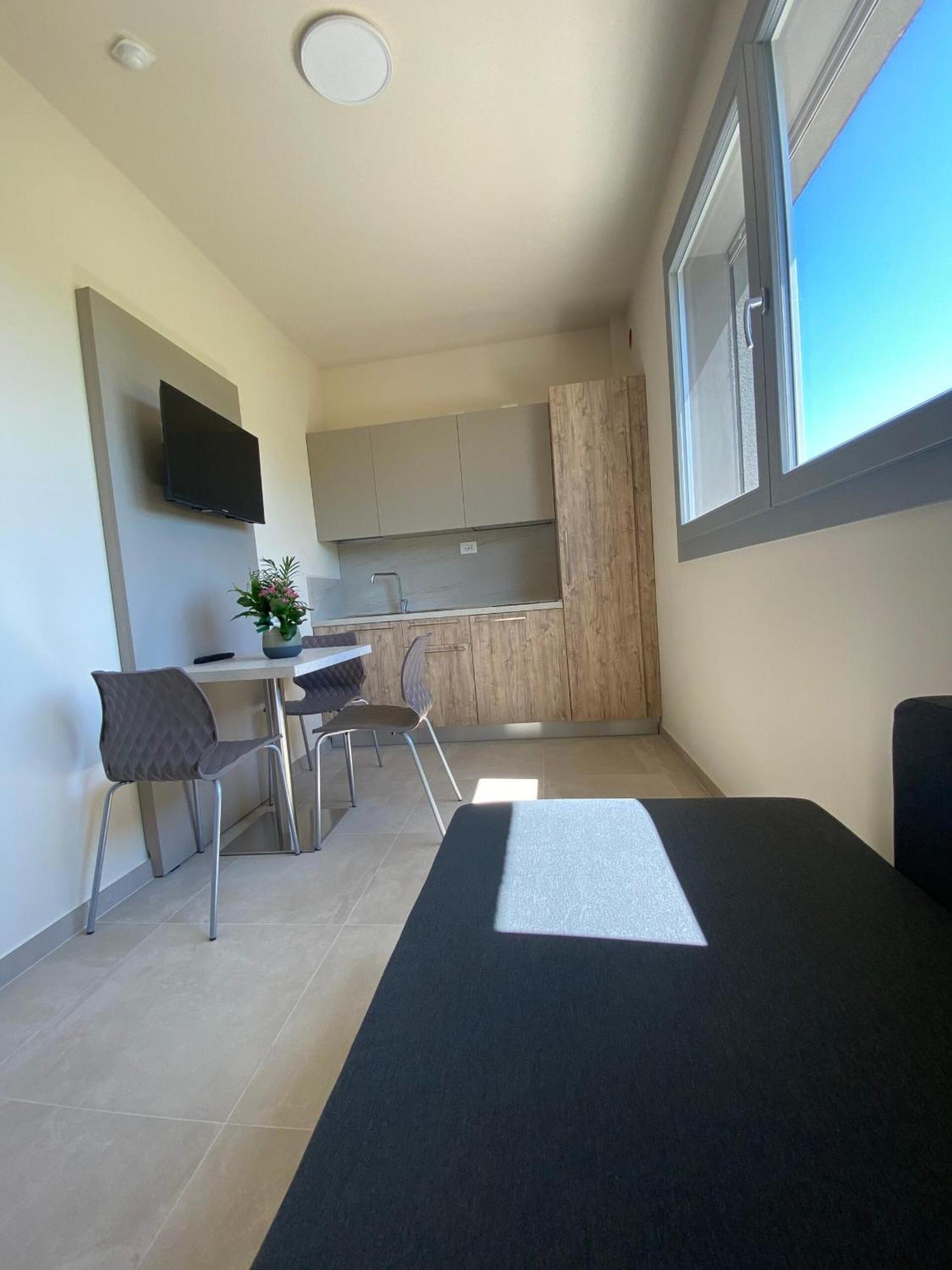 Residence Montefeltro La Torraccia Екстер'єр фото