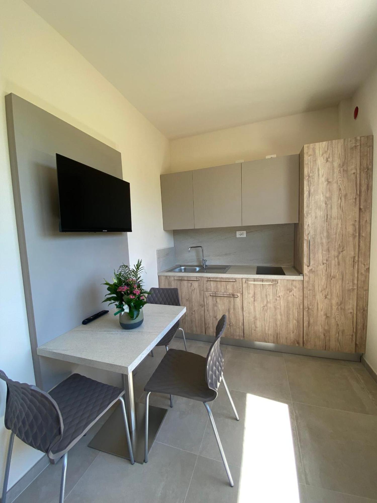 Residence Montefeltro La Torraccia Екстер'єр фото