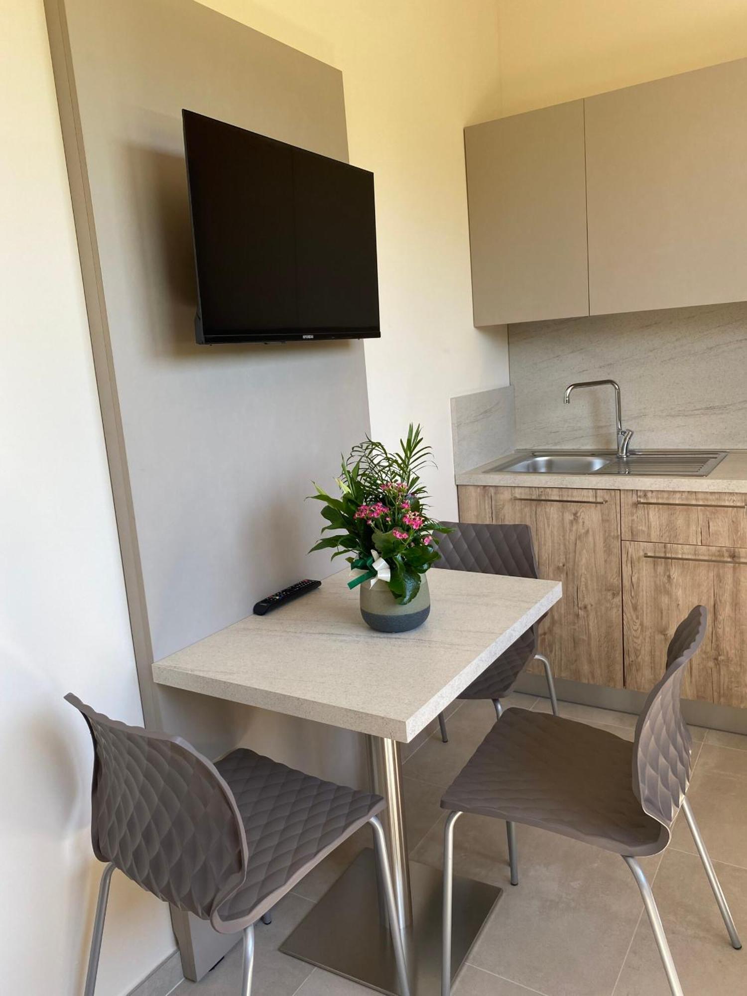 Residence Montefeltro La Torraccia Екстер'єр фото