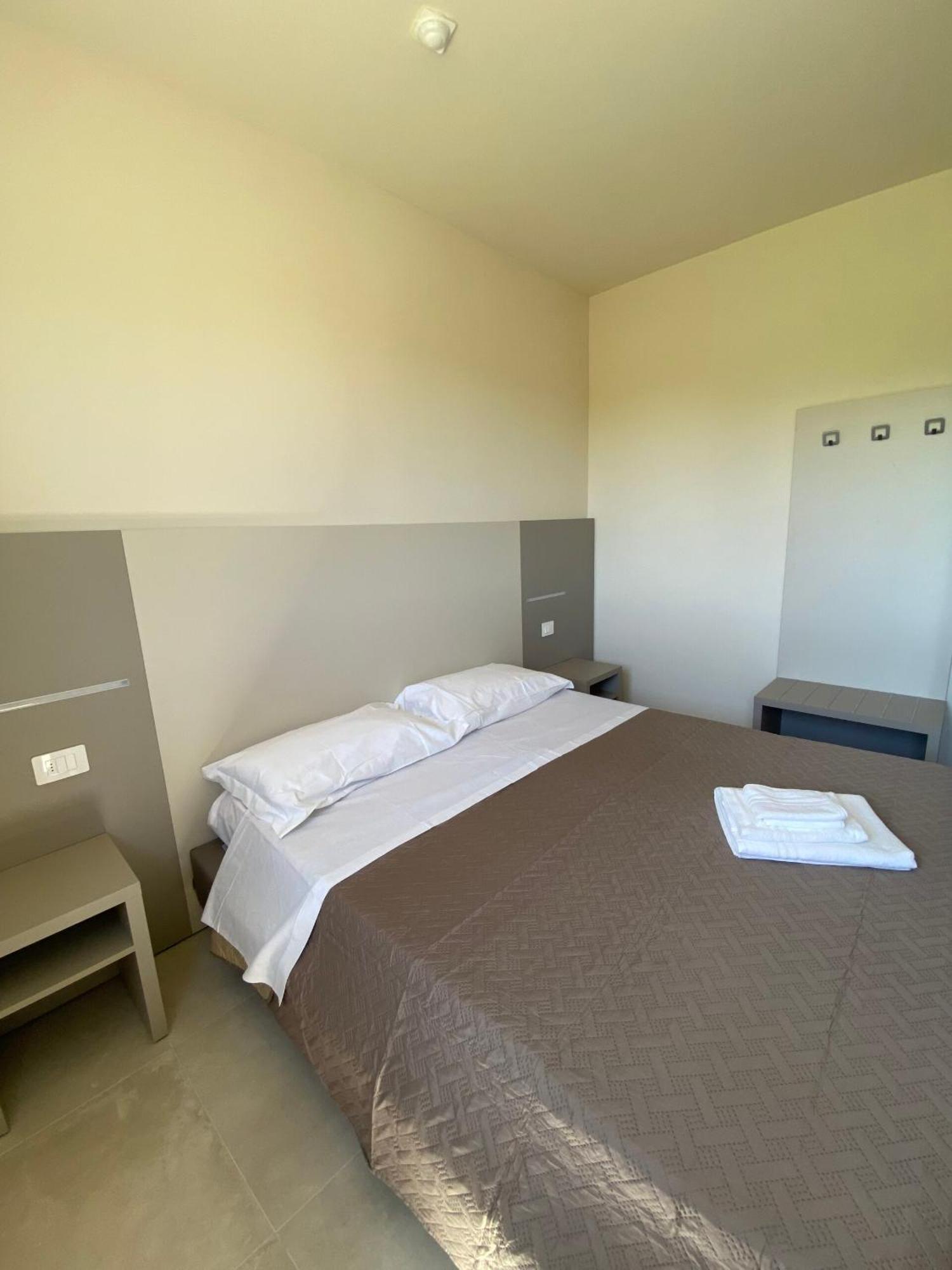 Residence Montefeltro La Torraccia Екстер'єр фото